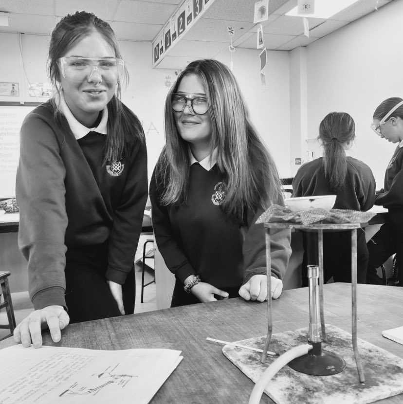 MillomSchool's tweet photo. Year 9 Science @MillomSchool π§ͺ
Mrs Vanceβs Year 9 Science class have been attempting to determine the mass of soluble and insoluble substances in samples of water using techniques of filtration and crystallisation.
Good work everyone ππ»
#takepart #betterlearner #science https://t.co/L2knuRlkKH