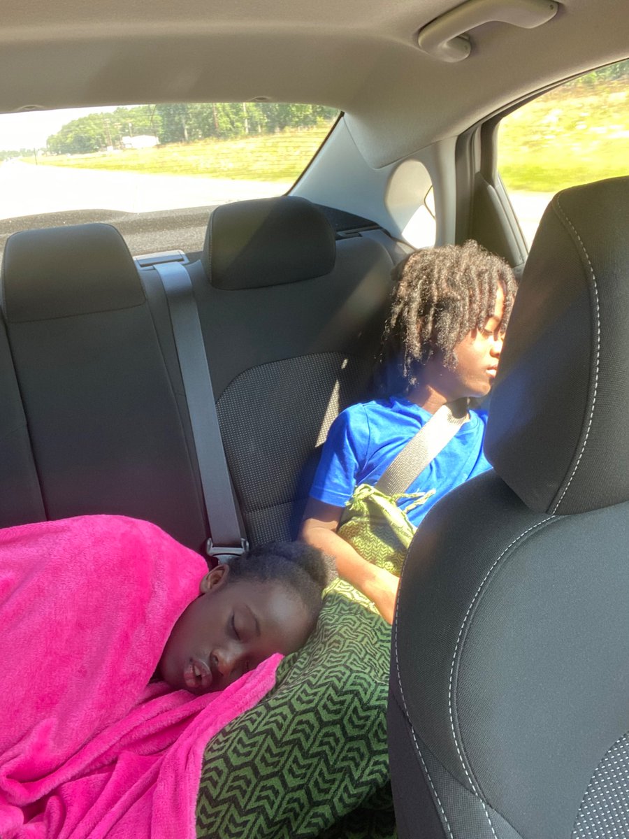 ANILOMUSIC's tweet photo. They didn’t make it lol long 🤷🏾♂️
#myheartstrings #roadtrip https://t.co/KWZ8DFtFnP