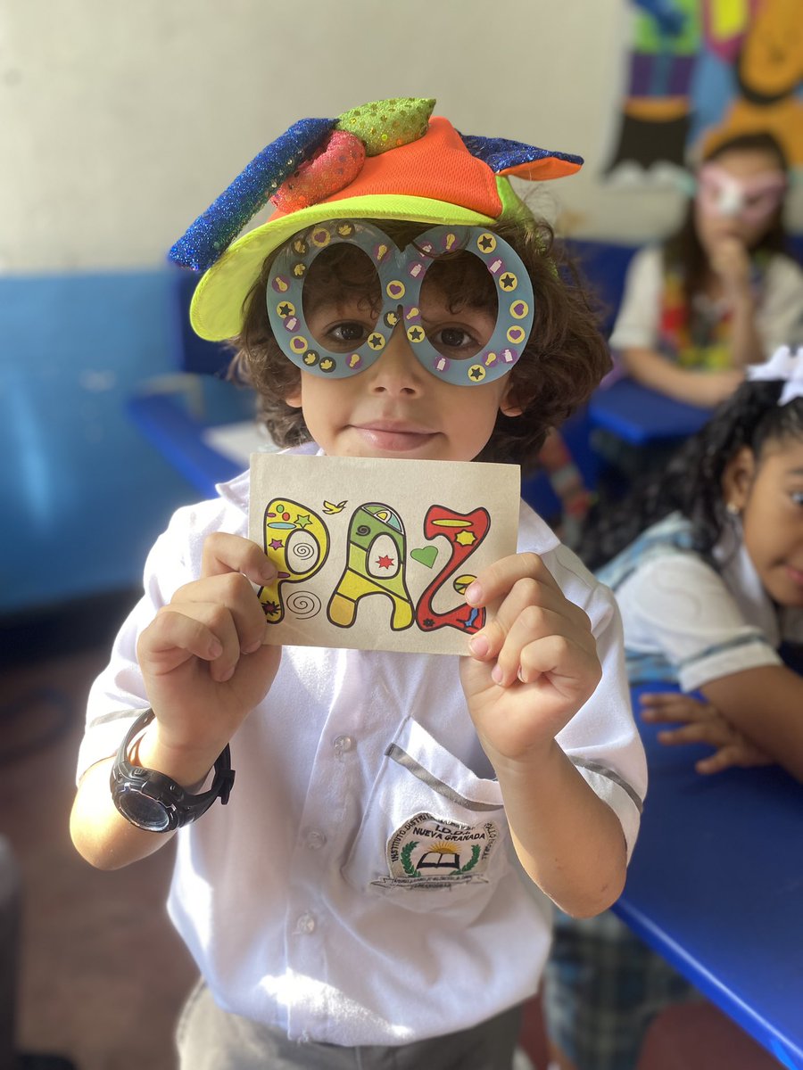 JulieKColon's tweet photo. #educationhugsthepeaceiddi 
#laeducacionabrazalapaziddi https://t.co/5ceEUUXvja
