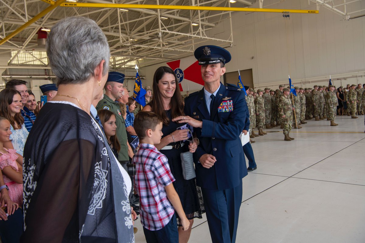 #TeamMcConnell please give a warm welcome to the newest Commander of the 22nd Air Refueling Wing, Col. Cory M. Damon! 👏🥳🙌 Col. Damon is coming to us from MacDill Air Force Base, Florida, where he served as Vice Commander of the 6th Air Refueling Wing. @AirMobilityCmd