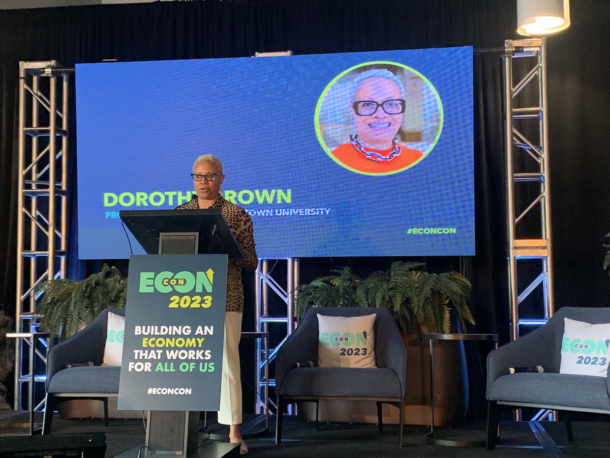 schnurtles's tweet image. Ideas for a racially just tax system via @DorothyABrown at #EconCon:
✅Data annually reported by race;
✅Taxincome from labor at the same rate as capital; +
✅Keep progressive tax system (ability to pay)