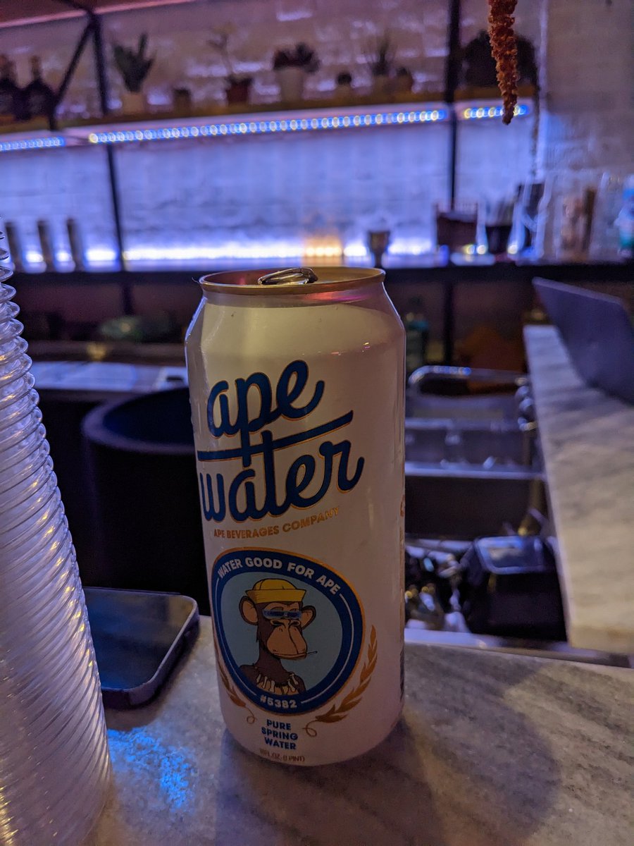 mavenarte's tweet photo. @dalegre @writeLKS And refreshing #apewater @BoredApeYC 💦😊 https://t.co/BlK6jDfOB2