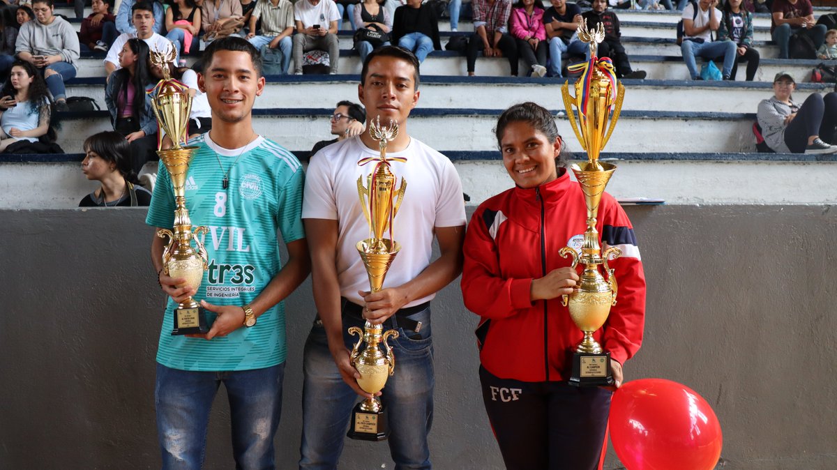 lacentralec's tweet photo. #Interfacultades ⚽🏀🎾
Se inauguró el campeonato deportivo Interfacultades #SoyCentral en el Coliseo de la UCE. Estudiantes centralinos participarán en varias disciplinas como fútbol masculino y femenino, básquet y otras. https://t.co/qzRvbuObMw