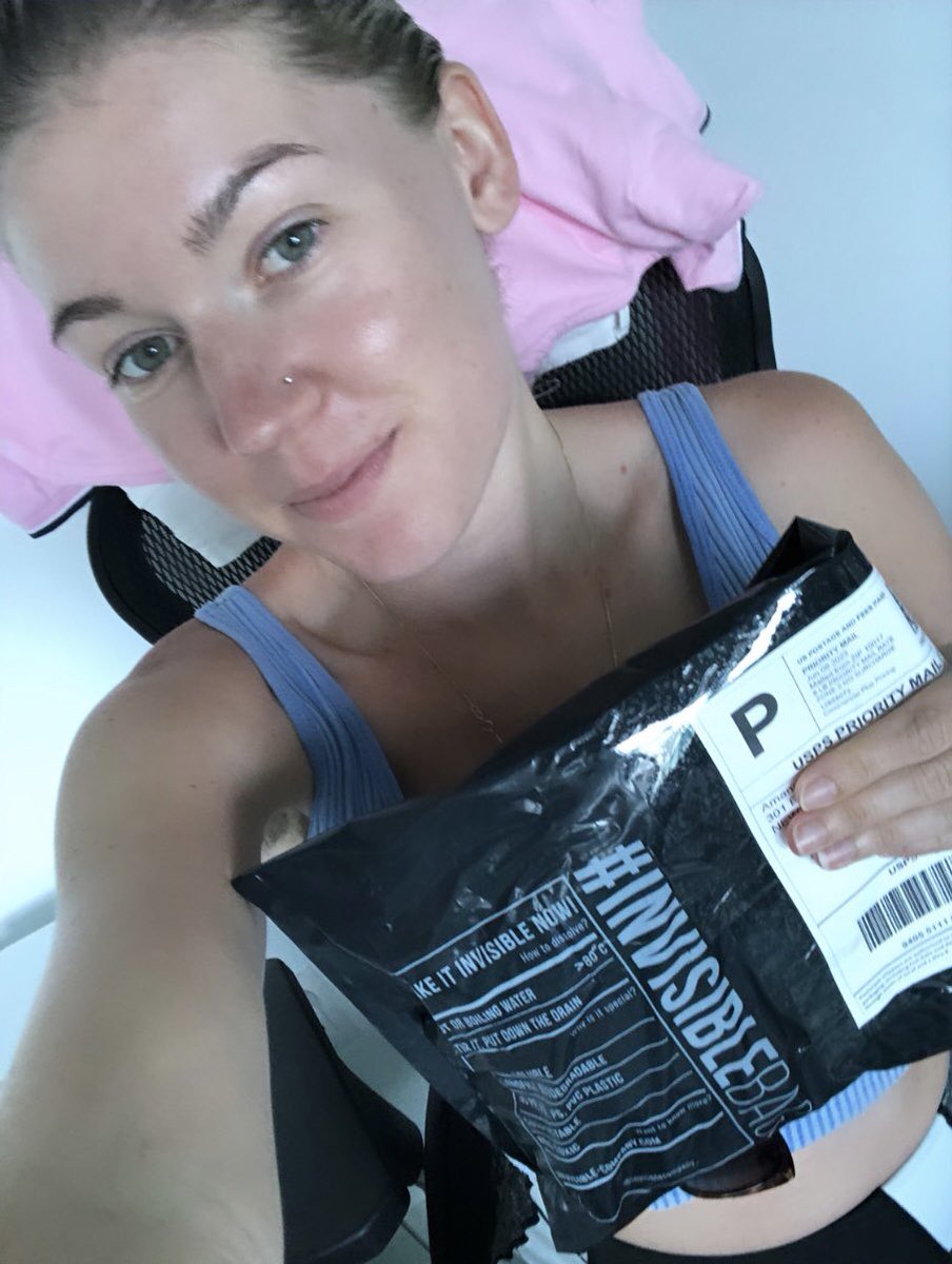 Amanda_Mirus's tweet photo. #Bitcoin #bikini off to her new home in Philadelphia!🧡

https://t.co/AWlahlEtoo

#original #bitcoinbikini #btc #bitcoingal #shopsmall https://t.co/QApx4TLxEb