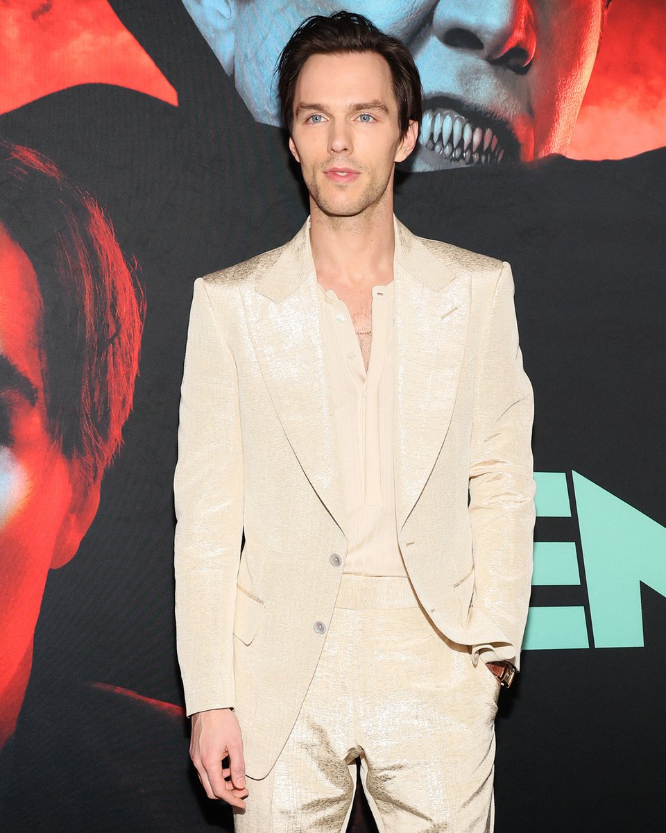 #NICHOLASHOULT WEARING #TOMFORD TO THE PREMIERE OF @RENFIELDMOVIE.

#TOMFORD #TFRedCarpet