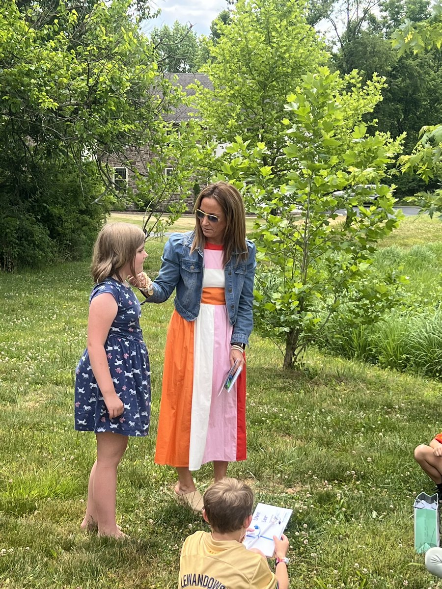 Lauren Gutting tweet media