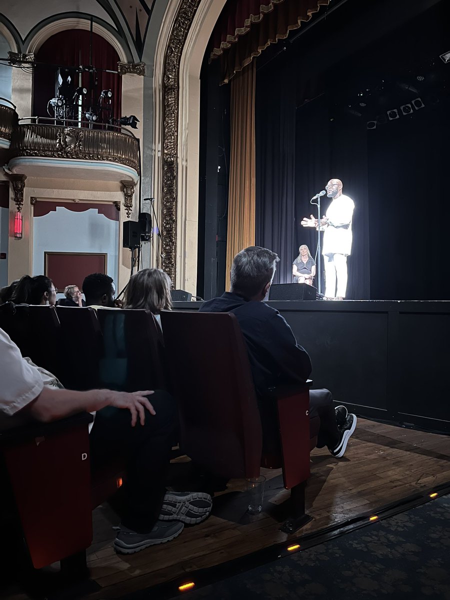 What a pleasure to hear stories @svilletheatre, curated by @TheMoth and featuring our own @desmondtanko !! Advocacy is, after all, storytelling and empathy. Grateful to bear witness to the 5 stories told last night.