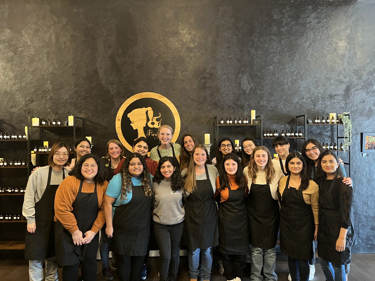 GradSWEillinois's tweet photo. Throwback to our April Social Event! We crafted some beautiful candles and had a great time! Swipe to see the pics!
#goodtimes #greatcompany #gradswe https://t.co/mBgT0vrHyo