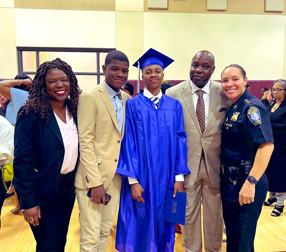 SuperBaston's tweet photo. What an honor to have a front row seat to watch our youth grow!Congratulations to the 8th grade graduates of SJP!!! #ourfuture #ournow π¨πΎβππ§βππππ½ @SJP2CALowerMill @SJP2Columbia @SJPneponset https://t.co/3V9FyAGPXC