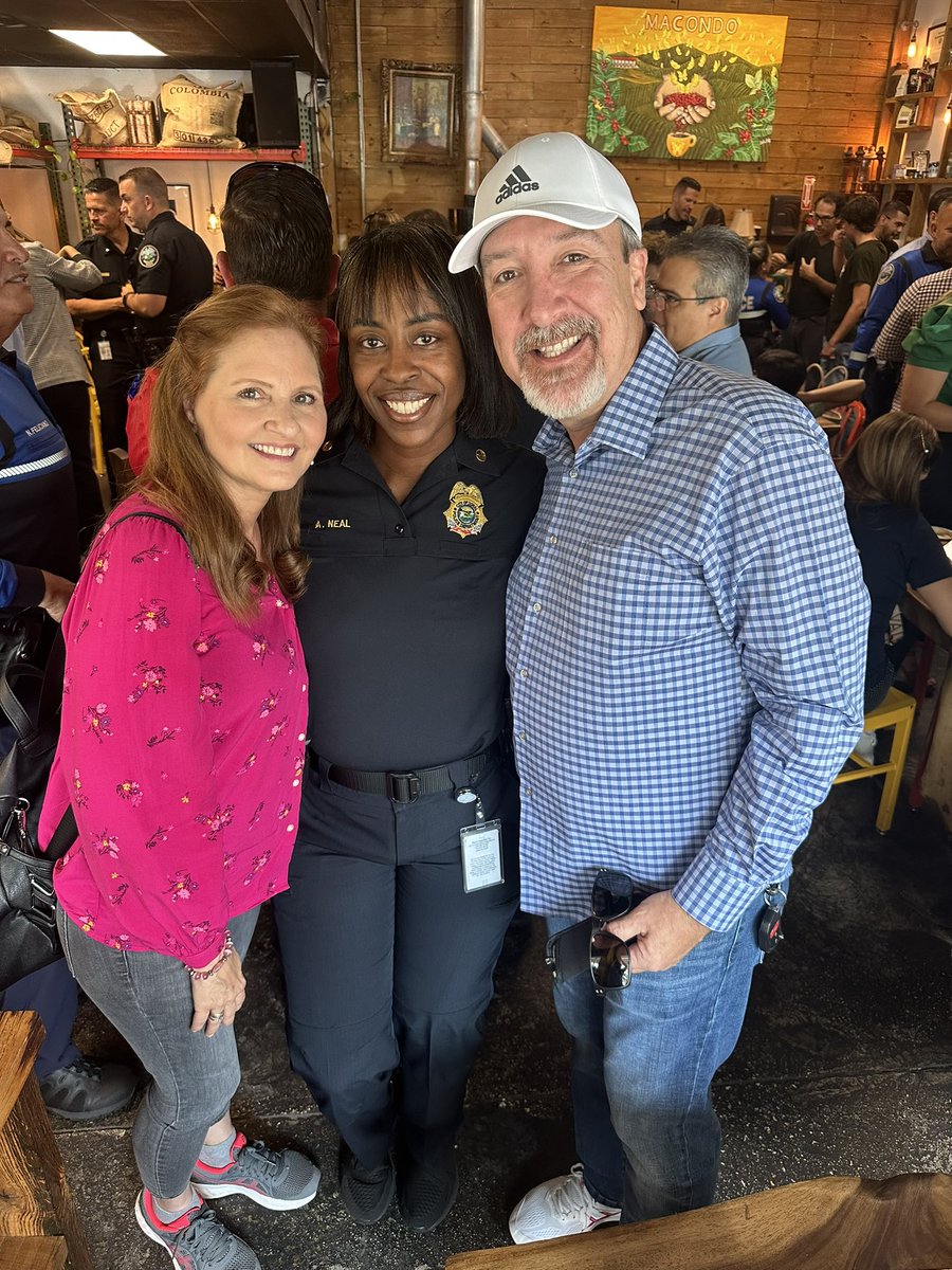 Always a pleasure drinking coffee @macondocoffee especially when you run into to the fine men and women of @doralpd #thankyouforyourservice #backtheblue
