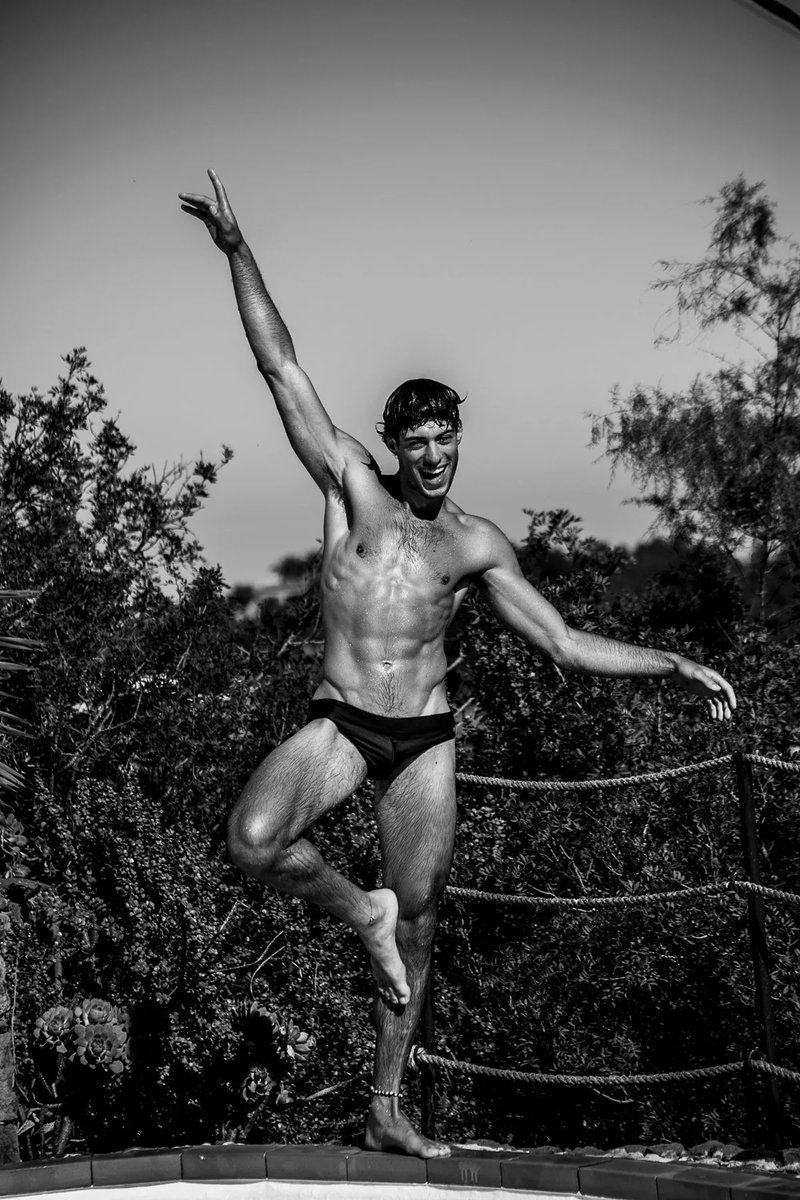 KingsOfModels's tweet image. Chilling with #PieroTombeur. #KingsOfModels 👑