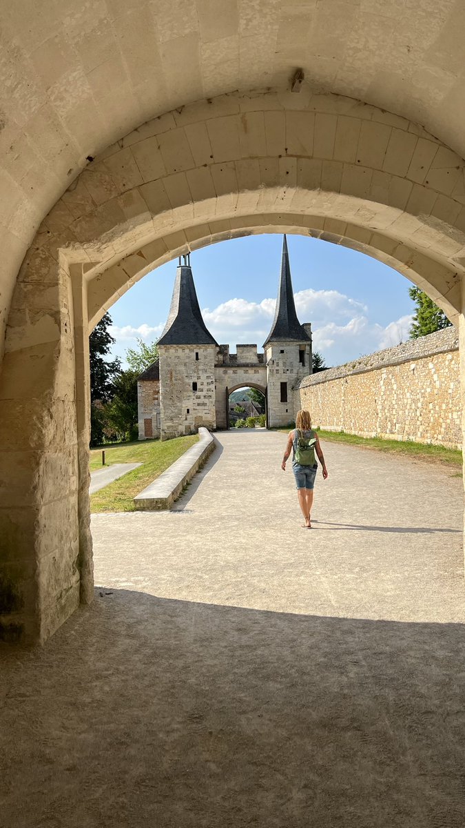 shotwithspirit's tweet image. #LeBec is an amazing place…a stunning environment, &amp;amp; so much history: past centuries and recent. And then the link with @CburyCathedral, &amp;amp; the Monastère Sainte Françoise Romaine, where the sparkling sister community lives. They pray together often… 1/