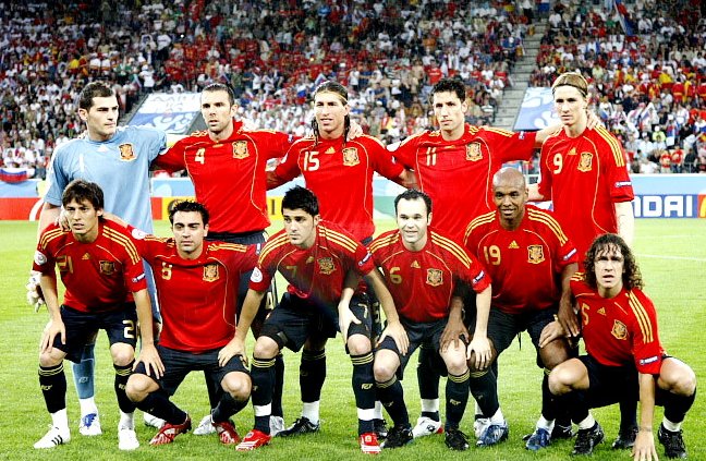 Leyendas España tweet media