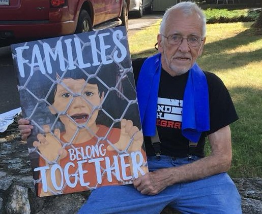 ad81109's tweet photo. Day 1486 6/9/2023
#DontLookAway #FriendsofImmmigrants (267) #BoycottPGA
On corner this morning, vigiling for DREAMers, immigrant sisters & brothers in the country, at the border and across the world.
I truly believe that my sign raised on the corner every morning has become a tiny symbol of hope for many people passing by in a world that has little reason for hope. Who I am does not matter; only my message matters. Without hope there is no reason to go on.
I'll be on the corner tomorrow morning from 7:45-9:30.