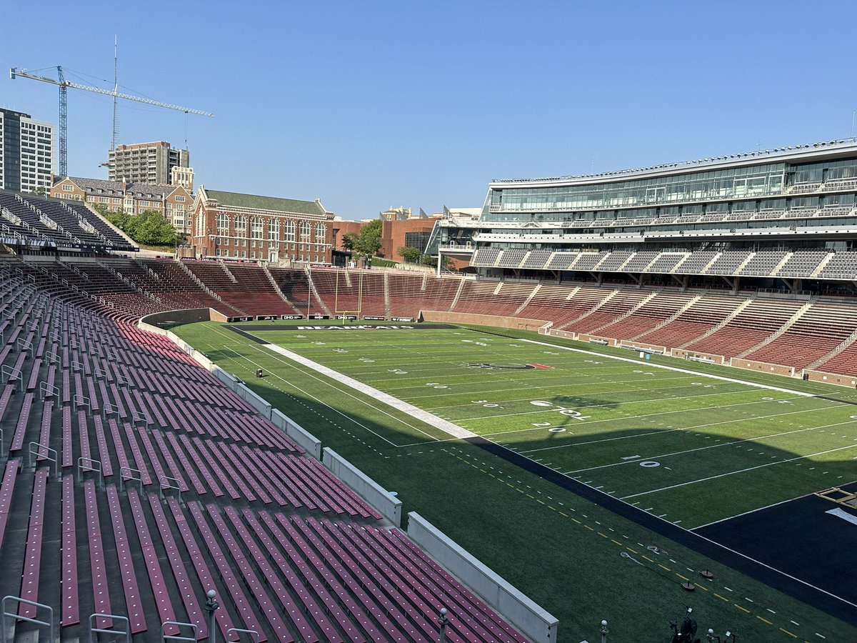 Thank you <a href="/GoBearcatsFB/">Cincinnati Football</a> had a great time touring the campus #mooneyfootball #Bearcats