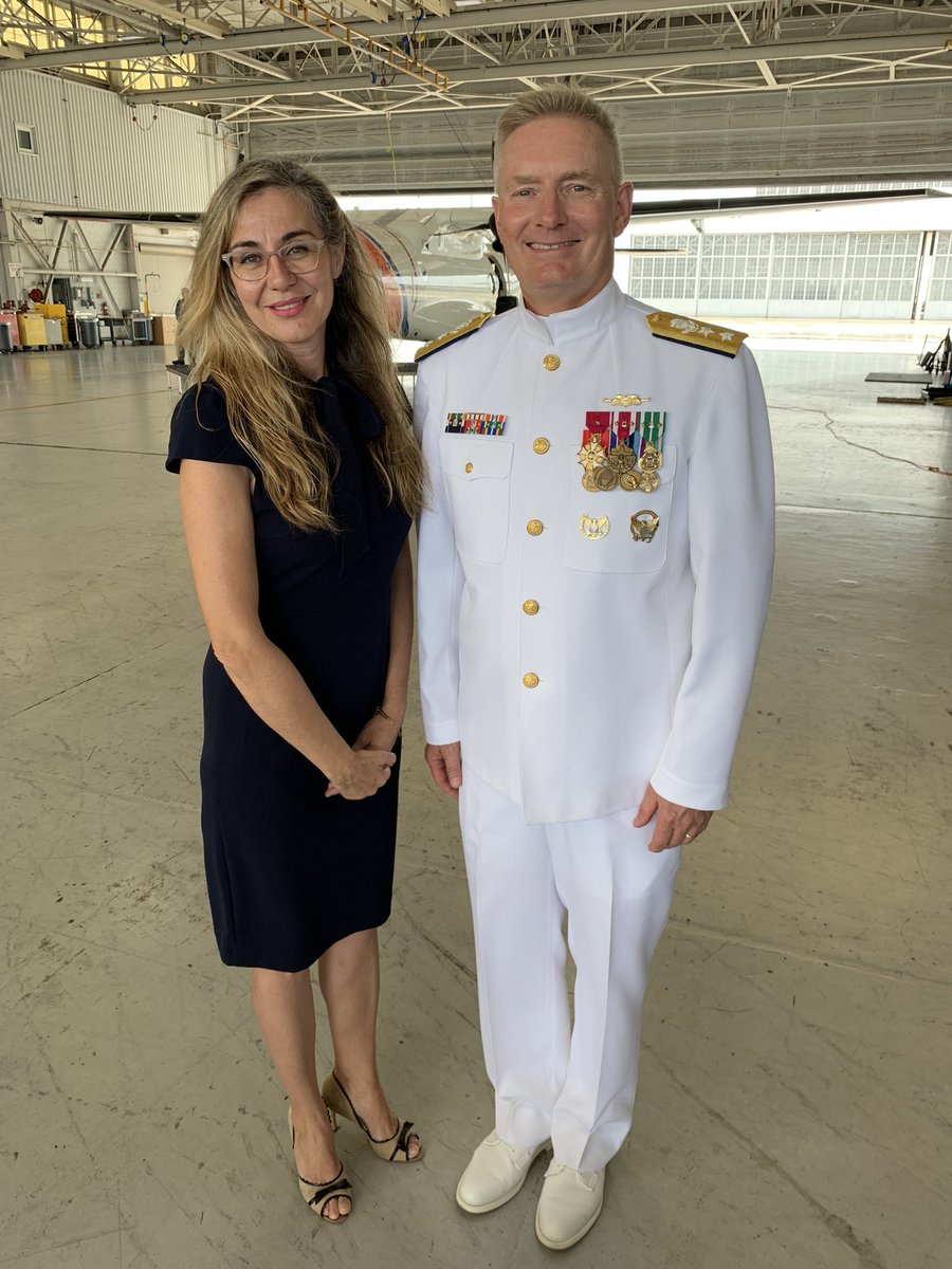 CanCGMiami's tweet image. Bittersweet day today as we bid farewell to RADM McPherson and welcomed RADM Schofield to Miami during the #changeofcommand at @USCG #D7. We look forward to continuing our great partnership in promoting security at home and in the hemisphere.