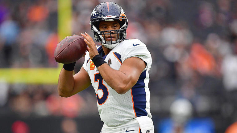 #Broncos QB Russell Wilson lost 'significant weight' since last season, per @Schultz_Report #BroncosCountry