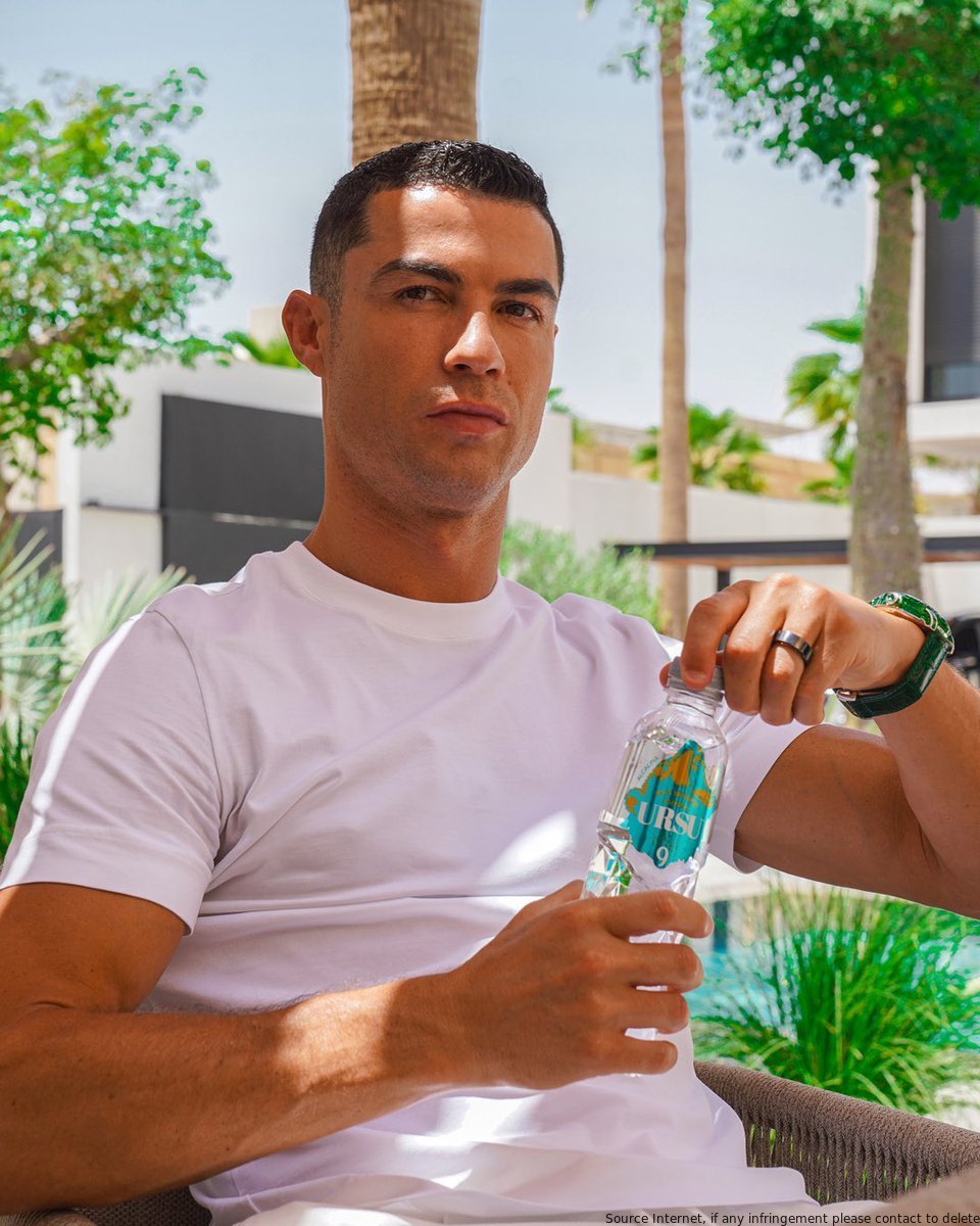 Cristiano Ronaldo holding the URSU9 Water