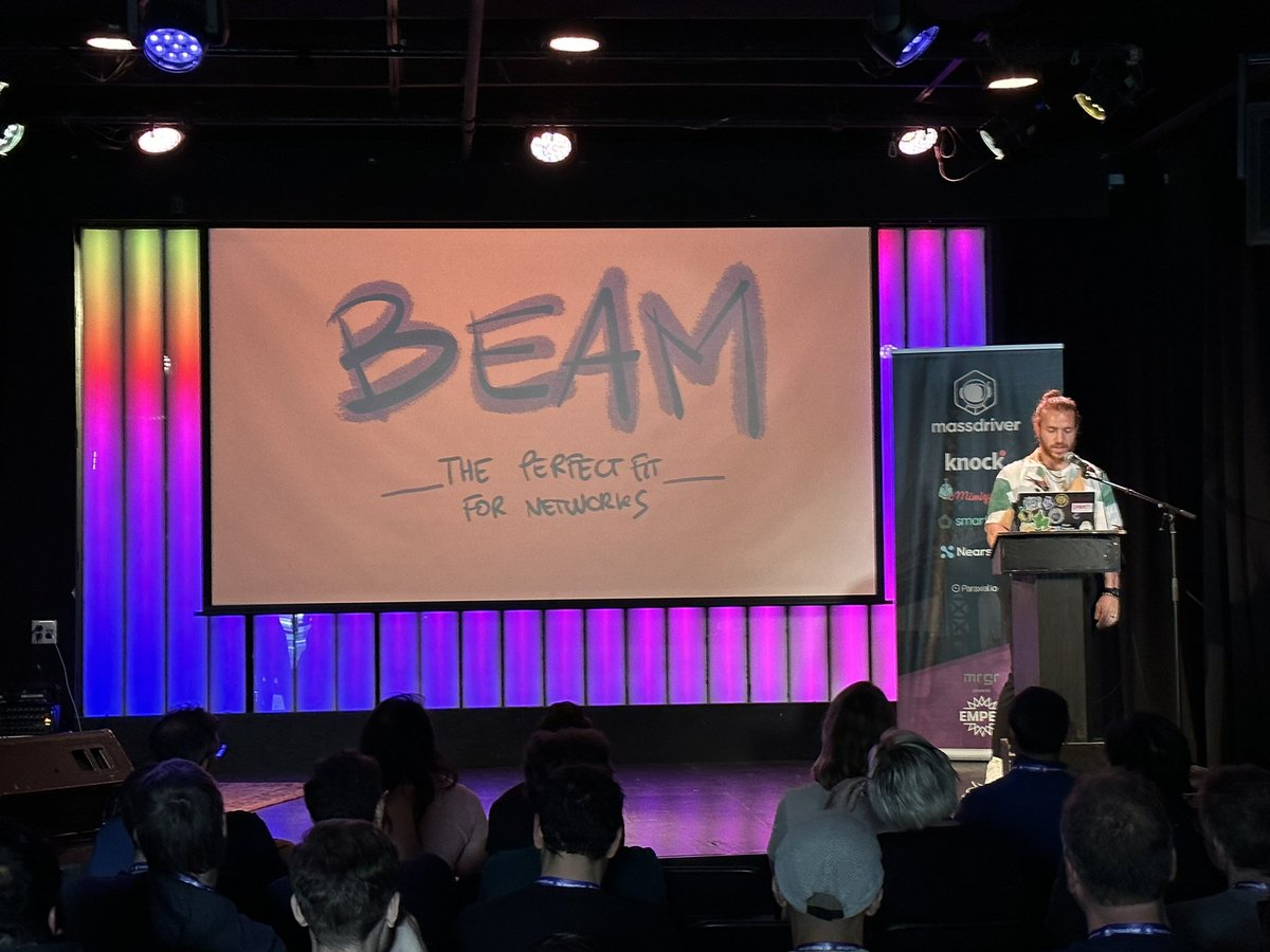 A perfect end to the day, @whatyouhide is closing us out with BEAM: The perfect fit for networks #empex2023