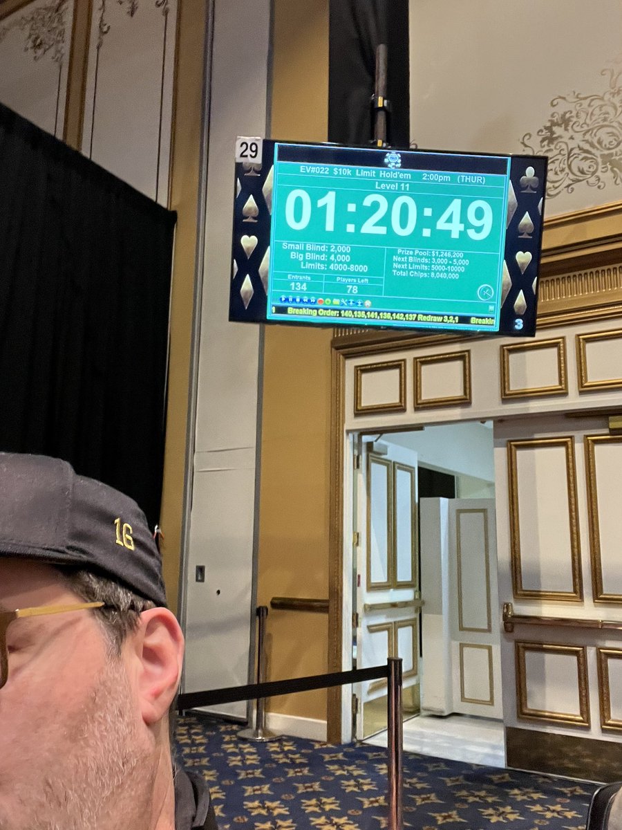 phil_hellmuth tweet media