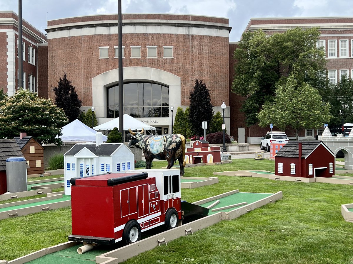 Are you ready for <a href="/CelebrateWH/">CelebrateWH</a>?? <a href="/TownofWestHrtfd/">Town of West Hrtfd</a> Town Hall is going to be full of people enjoying all this beginning Saturday at 10!