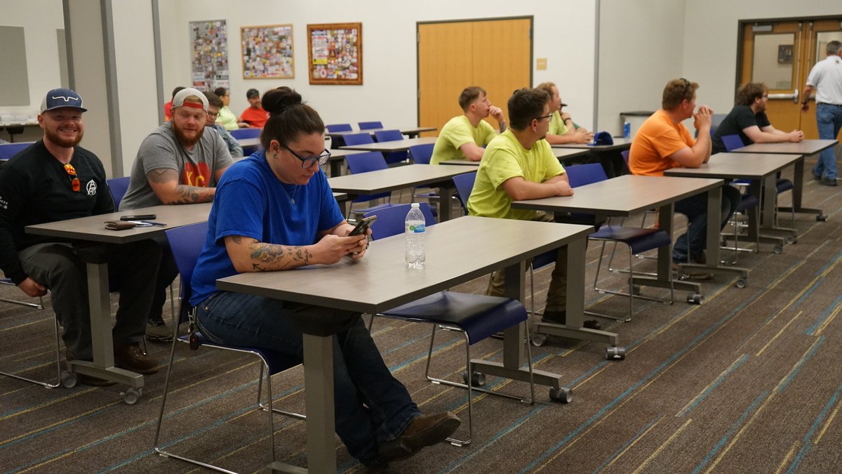 MidAmCarpenters's tweet image. Cub Club meetings keep on rolling! #Local13 in Chicago and our Kansas City area locals #Local315 #Local1127 #Local1529 held their inaugural meetings last week. We had a packed house of apprentices in the meeting halls to learn more about the union, how the union works.