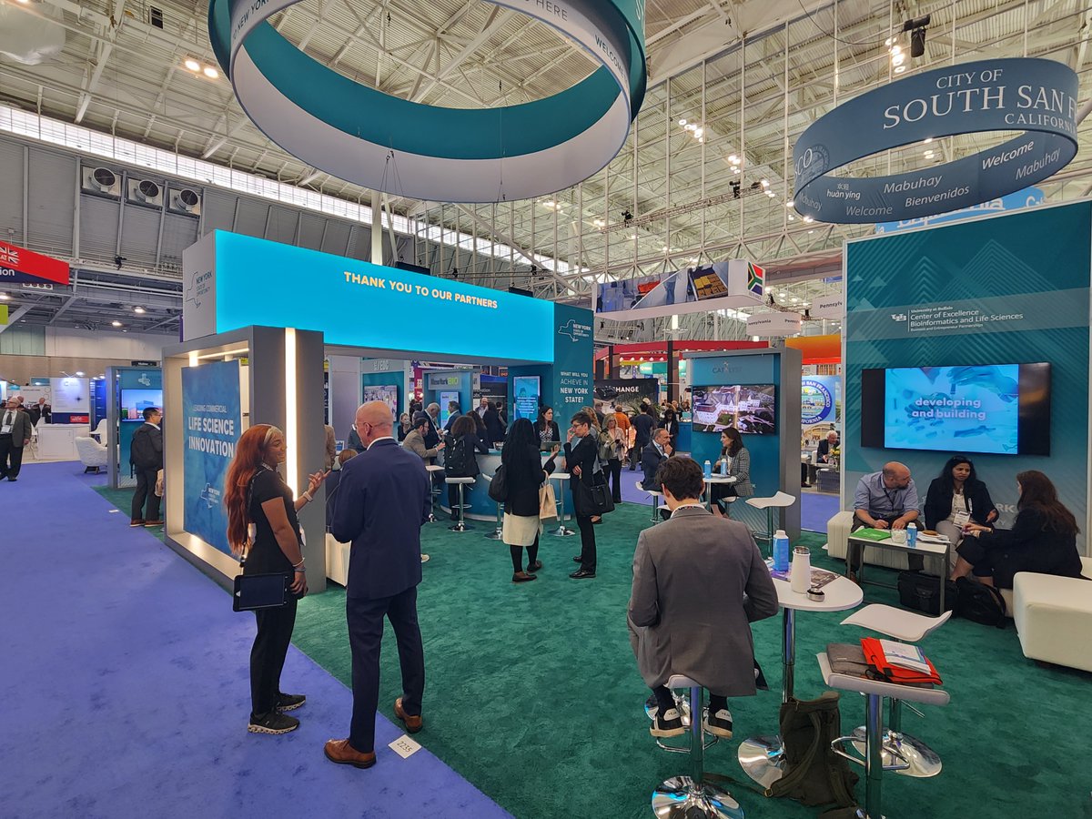 EmpireStateDev's tweet image. The NYS pavilion at #BIO2023 filled up fast!

ESD’s delegation of industry &amp;amp; agency partners had lots to talk about at this week’s largest gathering of the global biotech community.

Find out more about NYS’s world-class life sciences ecosystem: esd.ny.gov/industries/bio…