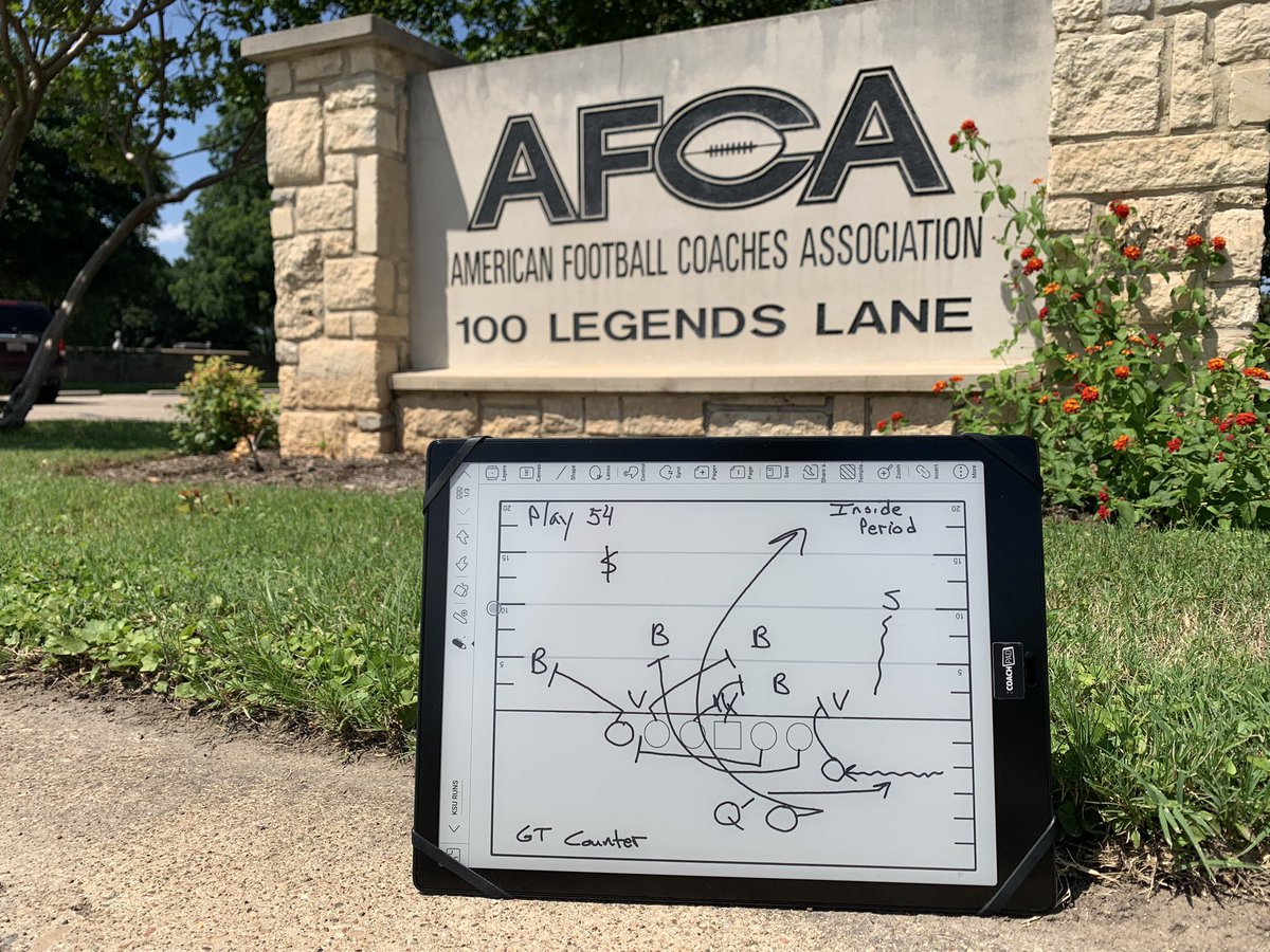 In Texas for some clinics so made a stop at @WeAreAFCA office. In Waco you know the ☀️ is shining! Get #PoweredUp with TheCoachpad.com to improve your #scoutcard workflow during the week AND more coaches are also utilizing on gameday! DM me for more info. #football…
