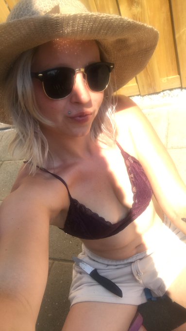 Enjoying my day and evening 😍❤️   https://t.co/0PPBNz2pnH https://t.co/JEi8HBKNfM https://t.co/PjqXL