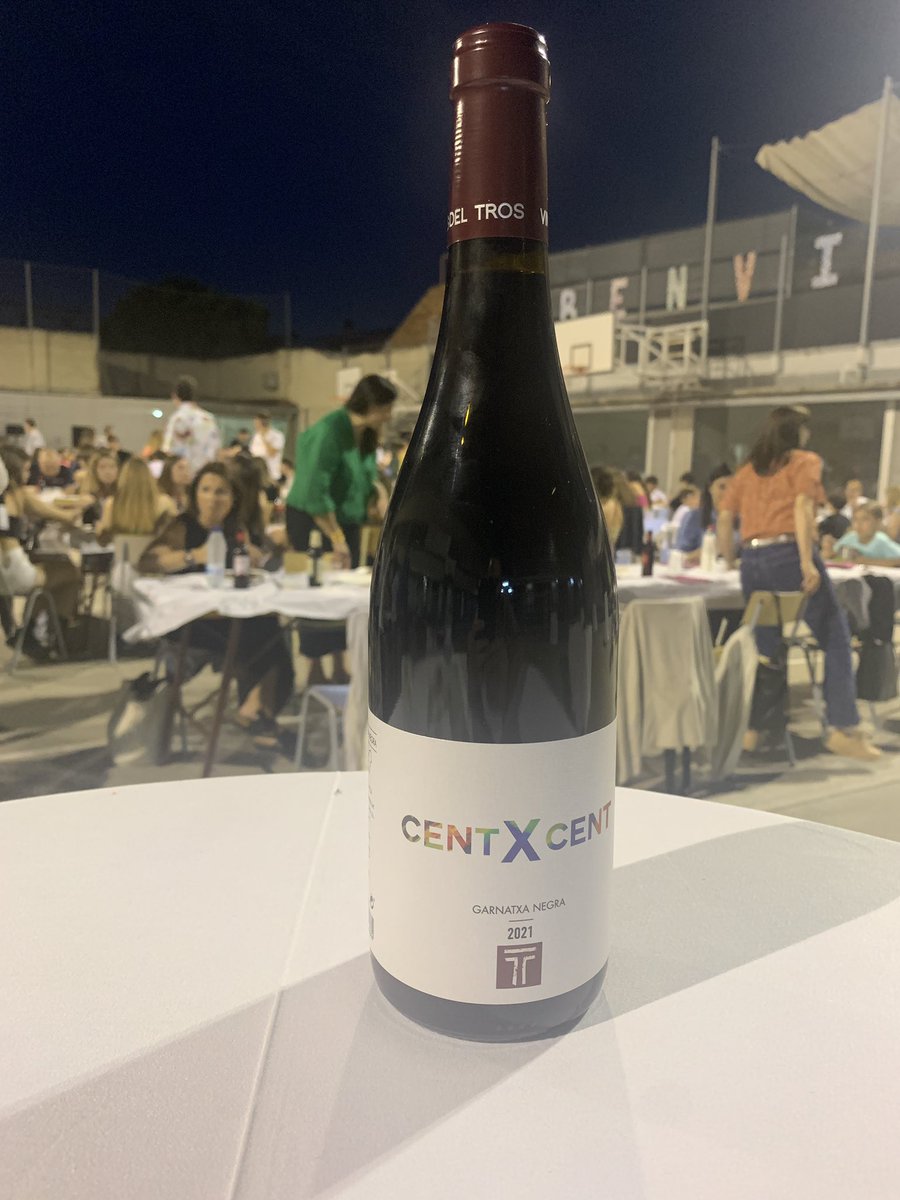 CE Sant Nicolau (@cesantnicolau) on Twitter photo 🥙🏀👨👨👧👧 SOPAR FINAL TEMPORADA | El nostre col·laborador <a href="/vinsdeltros/">vins del tros</a> present també al Sopar Social d'avui amb ampolles del seu celler reconegut internacionalmemt! 🥙🏀👨👨👧👧 SOPAR FINAL TEMPORADA | El nostre col·laborador <a href="/vinsdeltros/">vins del tros</a> present també al Sopar Social d'avui amb ampolles del seu celler reconegut internacionalmemt!