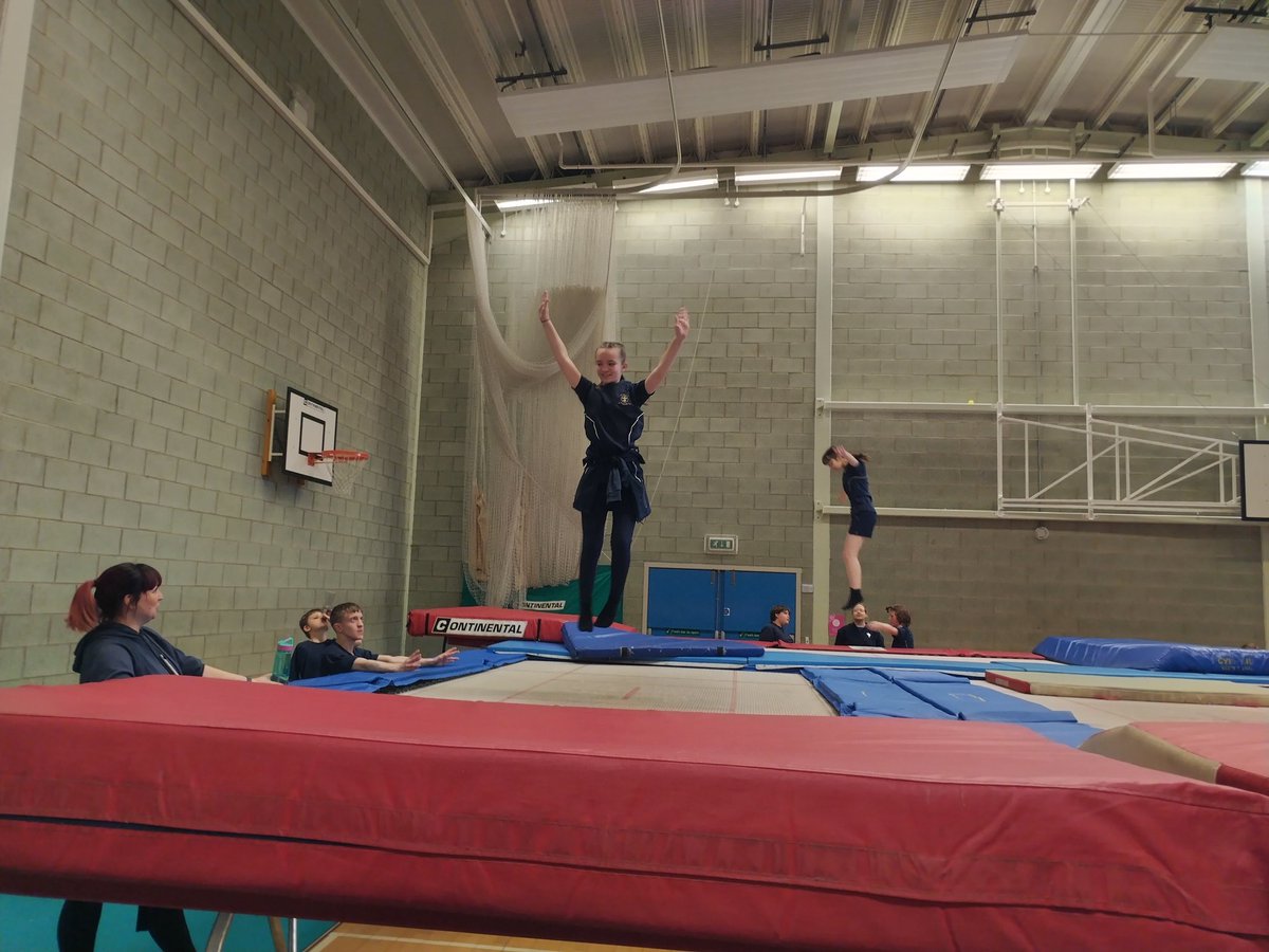 HartlepoolSGO's tweet photo. Great day of Trampoline festivals with the secondary schools🤩

The students loved meeting the coaches,learning new skills &amp; recieved vouchers for discounted sessions✨

Thanks to @AeronautsTC_CIC for leading the event &amp; @HartlepoolSport @pfc_the @sported_UK for funding support😀 https://t.co/foroMBtE8I