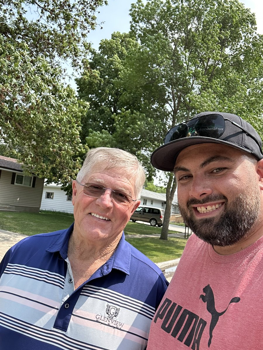 An absolute honour to be getting out the vote for @BrandenCPC with @DonPlett the Godfather of the @CPC_HQ in Manitoba! #cdnpoli #mbpoli