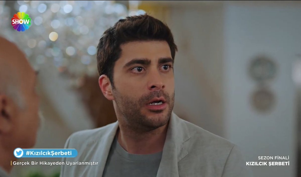 Abisine yumruk attığı yetmiyor bir de "sen ne işe yararsın, salak" diyor. Sen Mustafa'nın tırnağı bile olamazsın ruh hastası Fatih.
#KizilcikŞerbeti