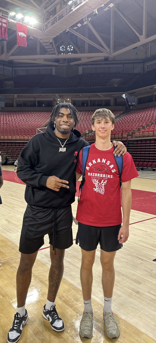 Oliver Barr tweet media