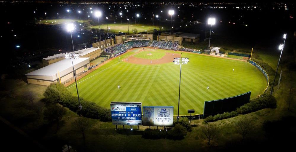 With recent changes I am blessed and humbled to announce my commitment to The University of Texas at Arlington to continue my academic and athletic career. #GoMavs 💙🧡⚾️ @UTAMavsBSB @CoachVanHook @arlingtonas1988 @KHS_Baseball