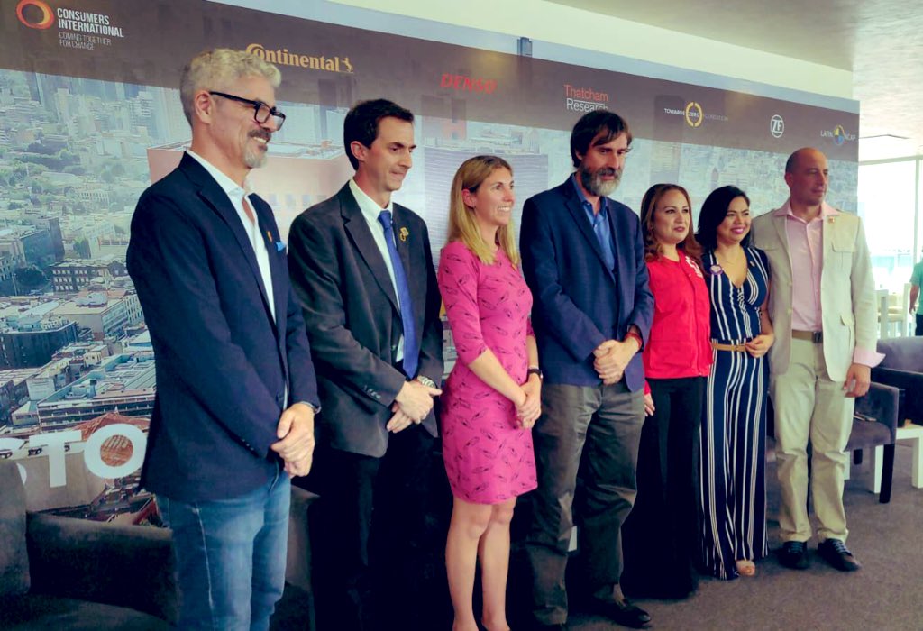 Honored to join #StoptheCrash in Mexico on behalf of @BloombergDotOrg. Thanks to @LatinNCAP for organizing this demonstration of car safety technologies that save lives 👏