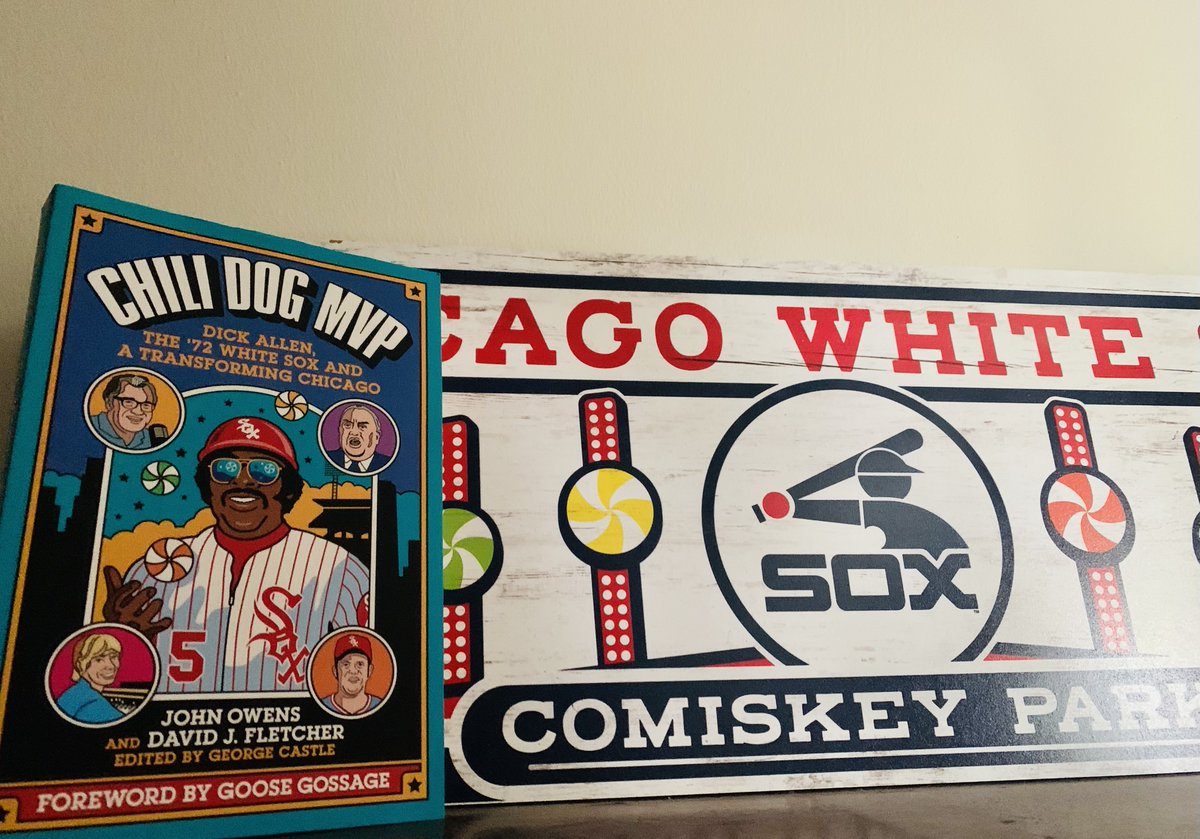 ComiskeyCrew's tweet image. Such a great book!!! #ChiliDog #WhiteSox