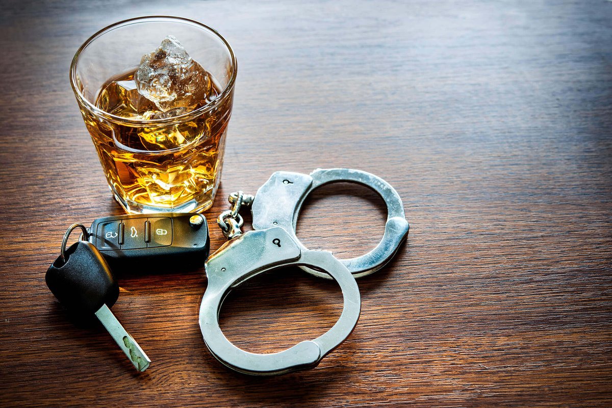 If you choose to imbibe, don't drink and drive!  DUI Patrols will be out this weekend.  Make smart choices, get a DD, an Uber or Taxi, or plan ahead.  #RentonPDCares #BeSafe #TargetZero