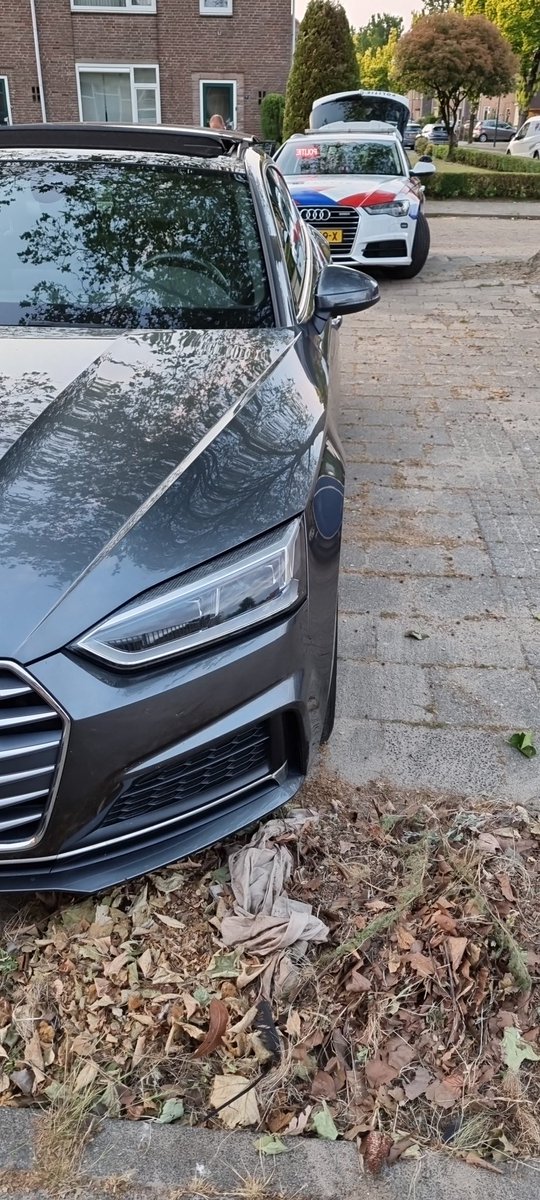 Teamverkeerob's tweet photo. Vrijdagavond lieten we een automobilist (40) in Aarle-Rixtel stoppen vanwege een ANPR hit ivm openstaande bekeuringen. De man bleek onder invloed van alcohol en voor de vijfde keer in drie jaar te rijden zonder rijbewijs. De auto is in beslag genomen. Er wordt pv opgemaakt. https://t.co/bkTwJmcrMQ