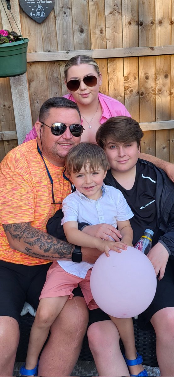 A very rare photo of my world in 1 picture 🌍❤️