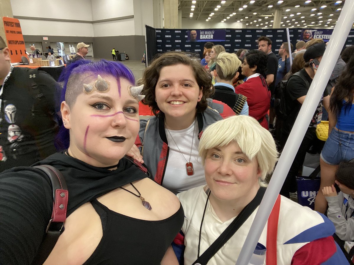 Some of the <a href="/badbatchzine/">Lost & Found: A Bad Batch Zine | SHIPPING!</a> squad in line to meet the legend himself >:3