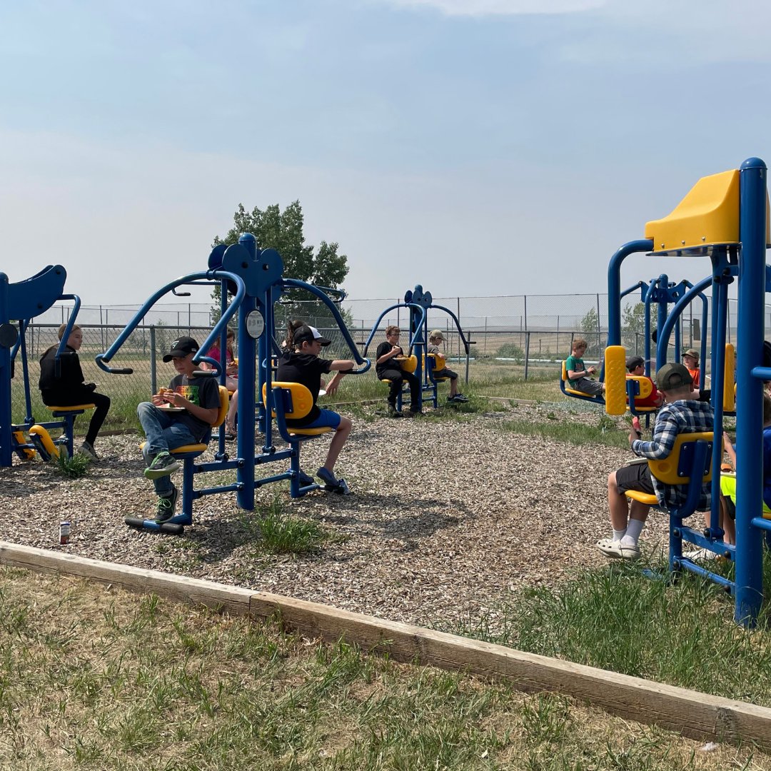 MorrinSWAT's tweet image. A few more photos from today's Summer Send-Off BBQ!

#SWAT #wellness #schoolculture #feelslikesummer
@MorrinProud @plrd25