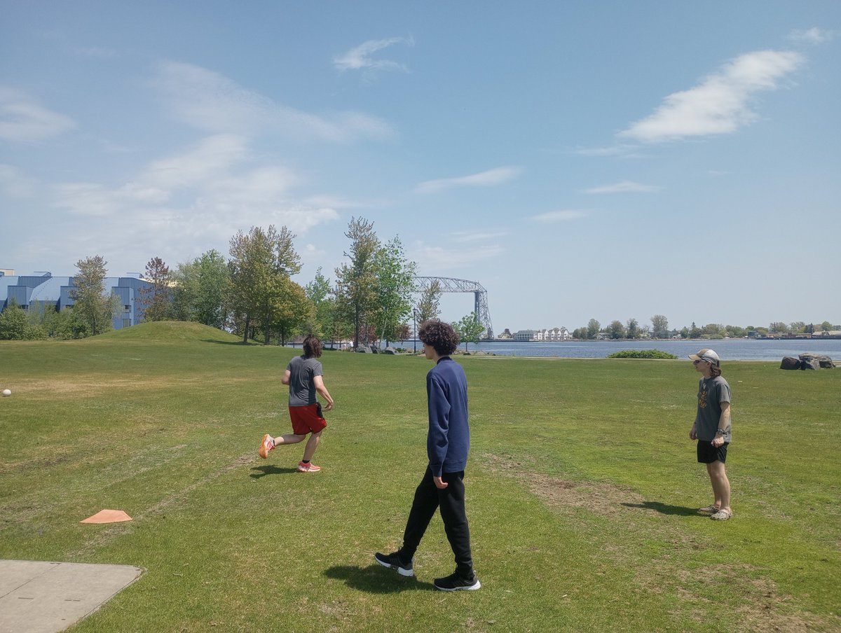 Denfeld Band tweet media