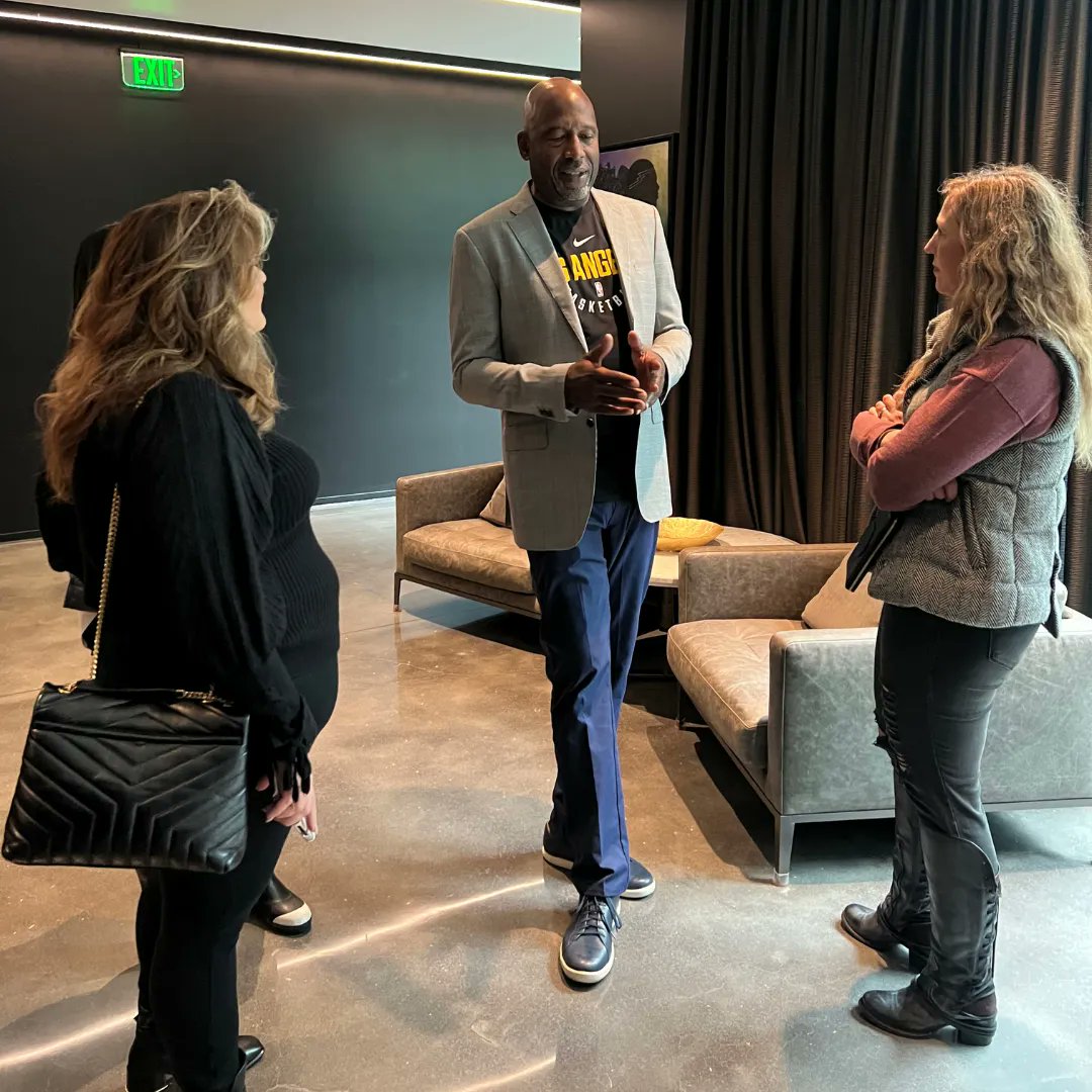 JamesWorthy42's tweet photo. Planning an upcoming event? Book me for your next keynote speech or panel discussion, and let's deliver a memorable experience for your audience. #MotivationalSpeaking #JamesWorthy #KeynoteSpeaker https://t.co/Z5R9iFVUyW