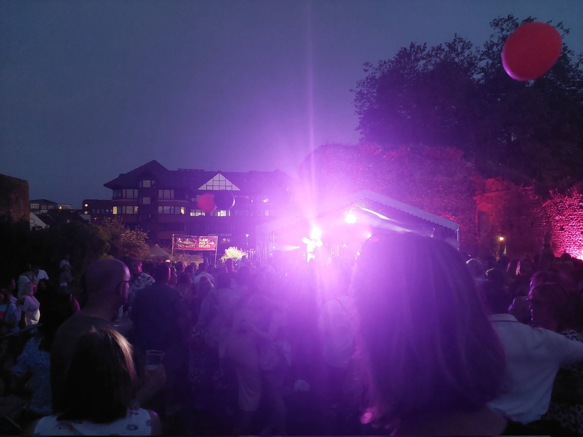 Rachel 🐟❤️🇺🇦🌻 Slava Ukraini tweet media