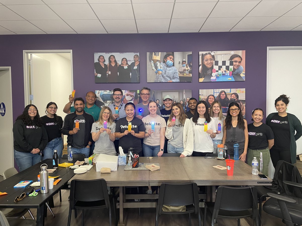 DIY Girls tweet media