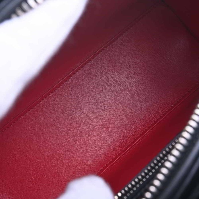 borsescarpedil1's tweet photo. https://t.co/lzZKE6mAkE
Product Name:Borse a spalla Christian Dior in pelle nera [usate]
Linea:
Prezzo di riferimento:-
Numero modello: M0550PLBB
Numero di serie:
Specifiche:-
Dimensioni: Altezza: 19,8 cm Larghezza: 23,5 cm Profondità: 12,5 cm Lun... https://t.co/ZfZW20DNfW