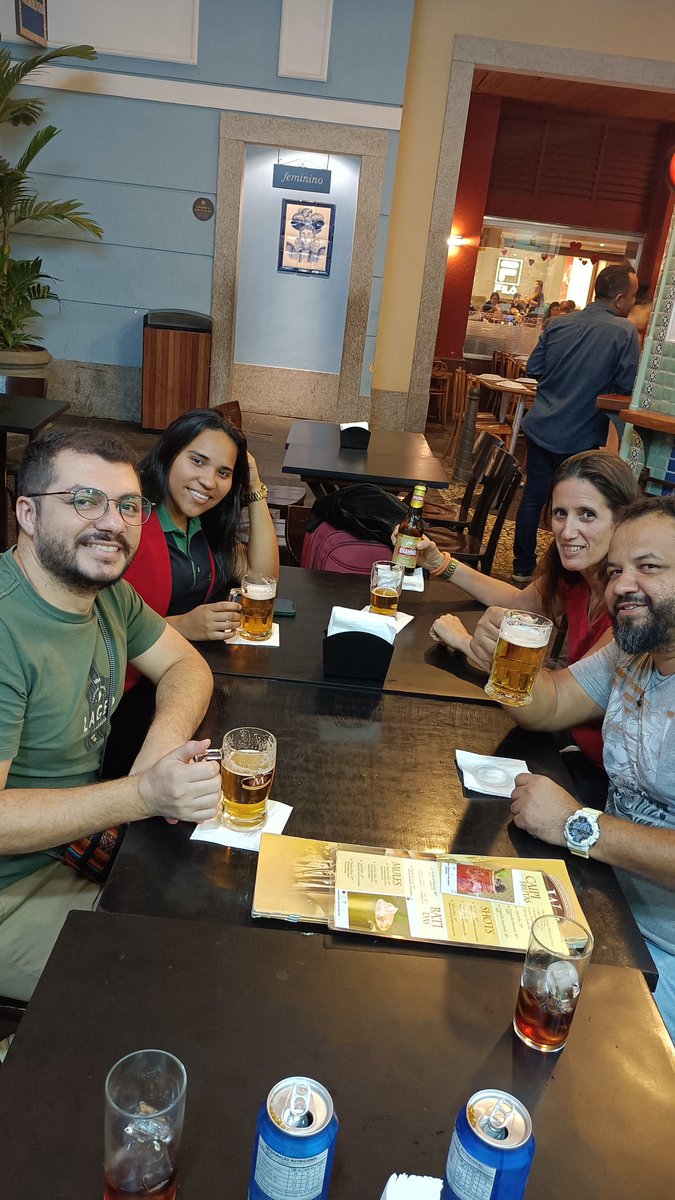 mavinhopbi's tweet photo. #happyhour com os amigos. #botecodomanolo #shoppingNovaAmerica https://t.co/6PuFnXiFBG