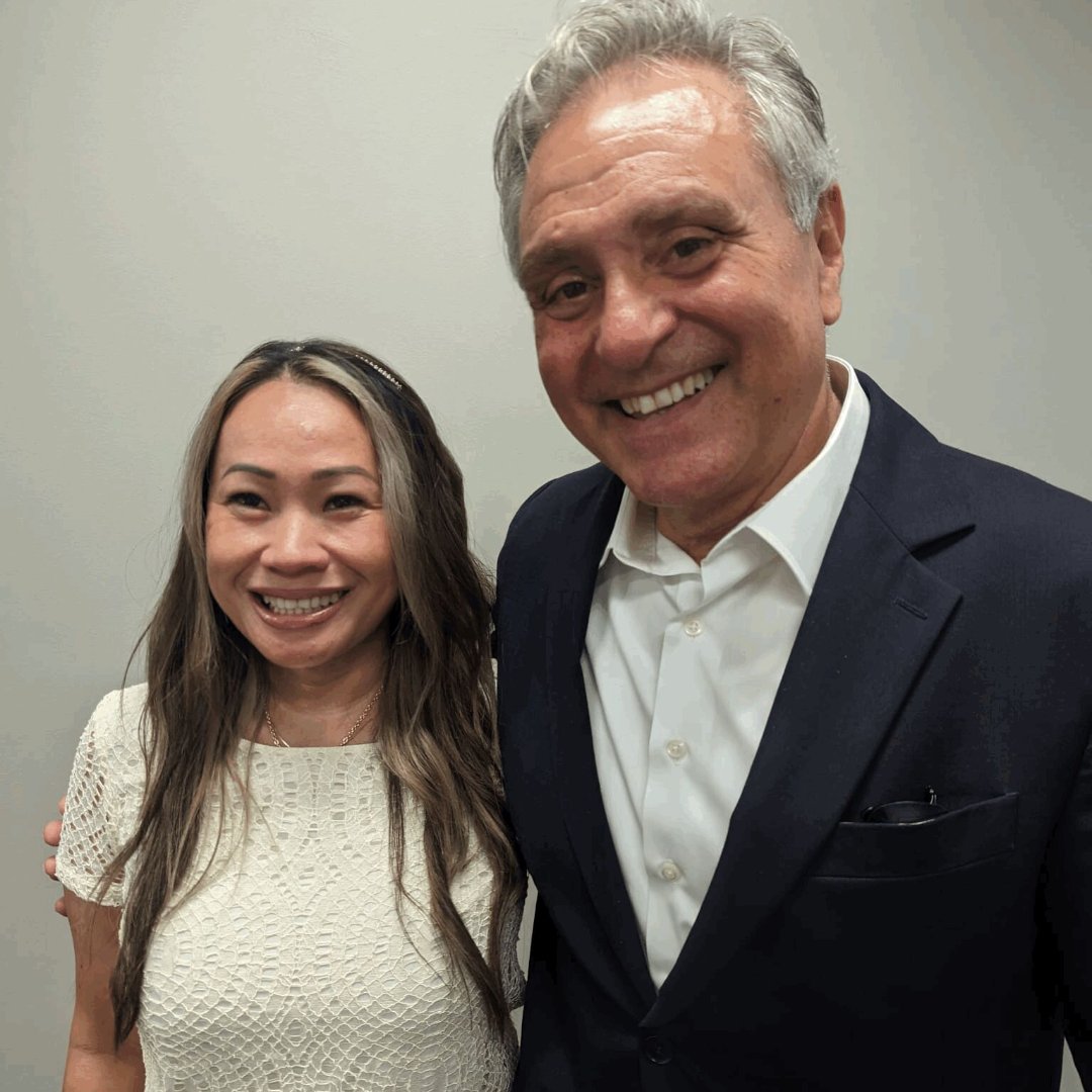 It was great to meet with Liza, an organizer in the GTA's Filipino community about issues important to them for this upcoming mayoral election. Thank you Liza for your support! #bettertoronto #voteperruzza #perruzza77 #TOpoli