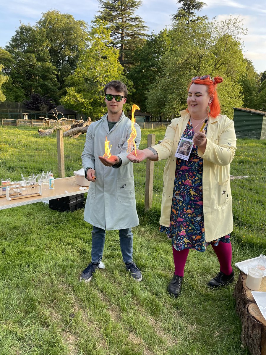 MorganAcPhysics's tweet image. Amazing stuff at Dreamnight at the Zoo from our Mad Scientists! @morganacademy1  @JohnnyLothian